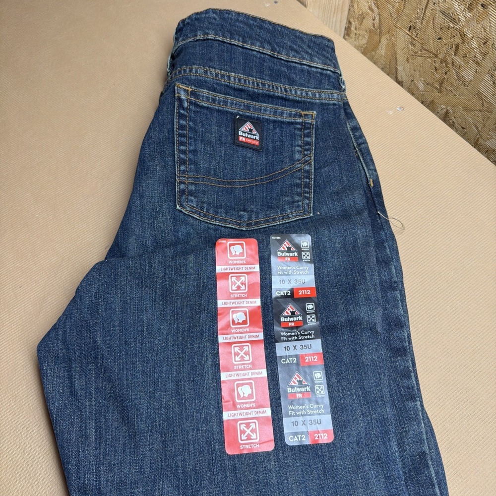 Bulwark FR Woman's 10‎ X 35U Curvy Fit Stretch Lightweight Denim Jeans CAT2 2112